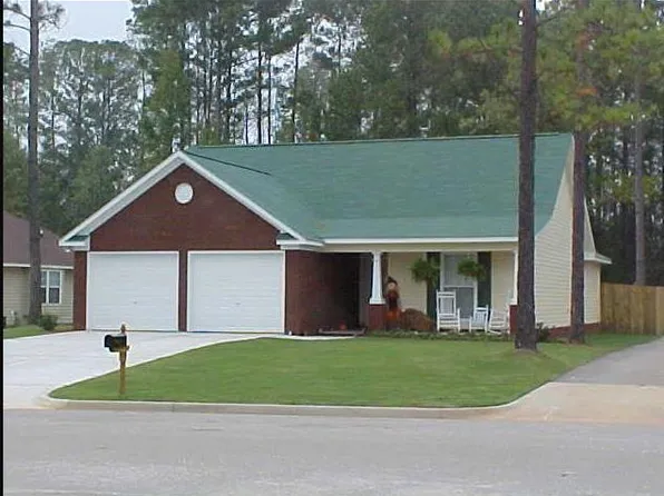 104 Spillway Ct, Dothan, AL 36305