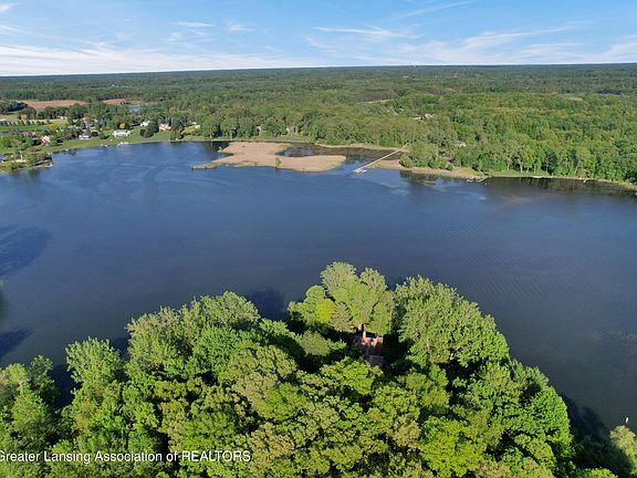 3rd image of 9300 Lookout Point Dr