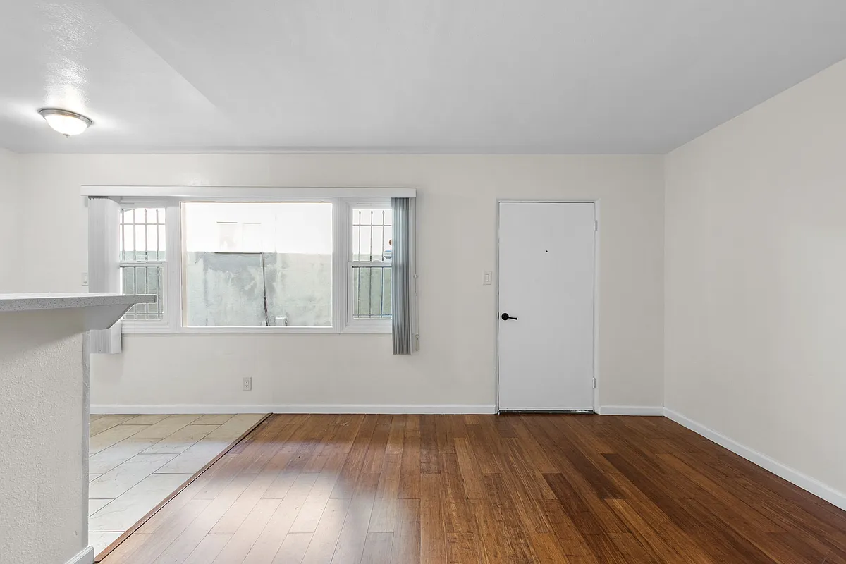Building Photo - 1119 N Genesee Ave #1
