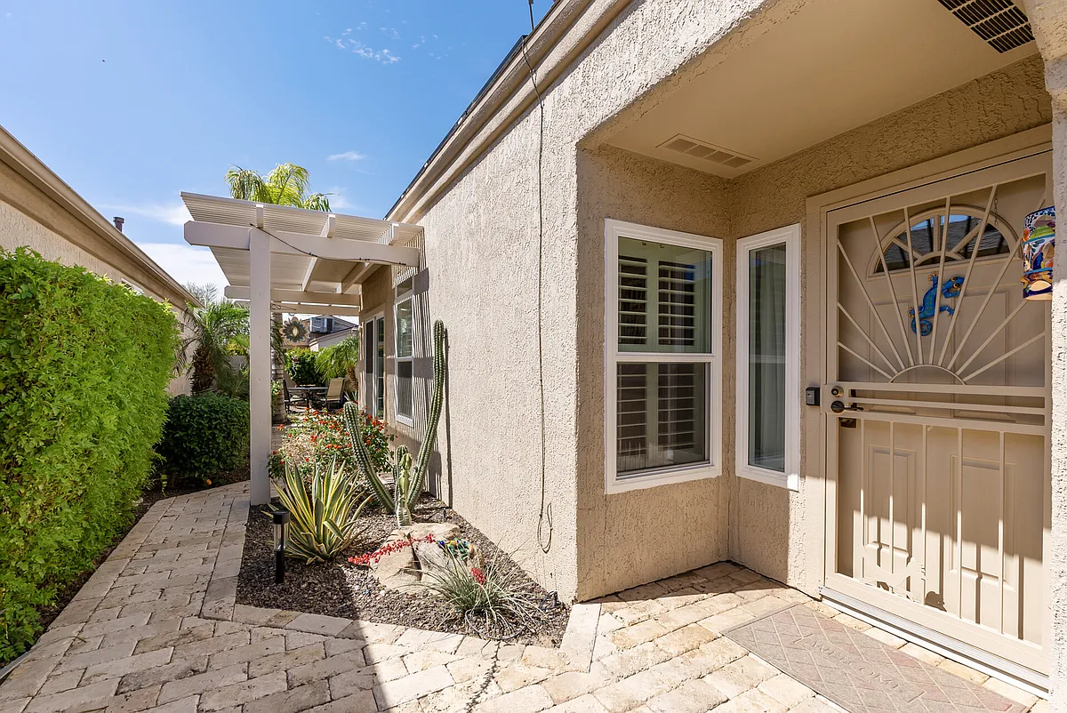 Building Photo - 21740 N Limousine Dr