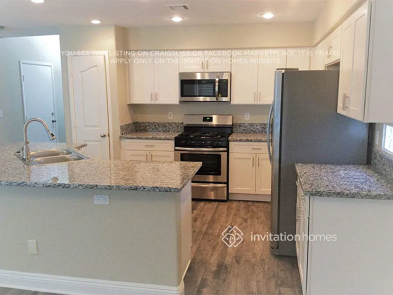7839 Meandering Path Ave — Photo 4