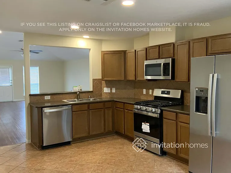 110 Rodeo Dr — Photo 5