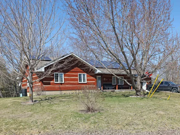 206 Old Pakenham Rd, Ottawa, ON K0A 1X0