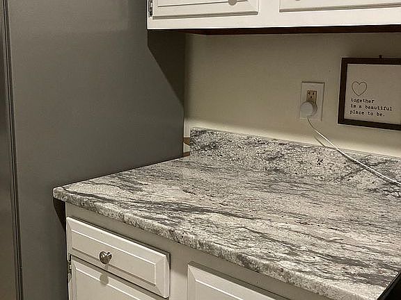 5th image of 306 Garfield Ct