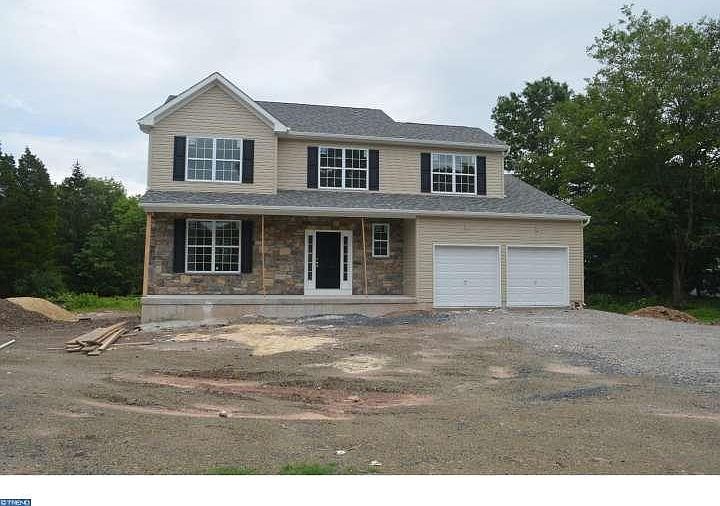 2nd image of 1525 Bridle Path Dr