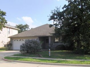 2009 Brazos Dr, Corinth, TX 76210