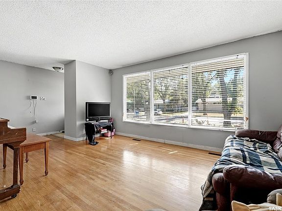 4th image of 1722 Macpherson AVENUE