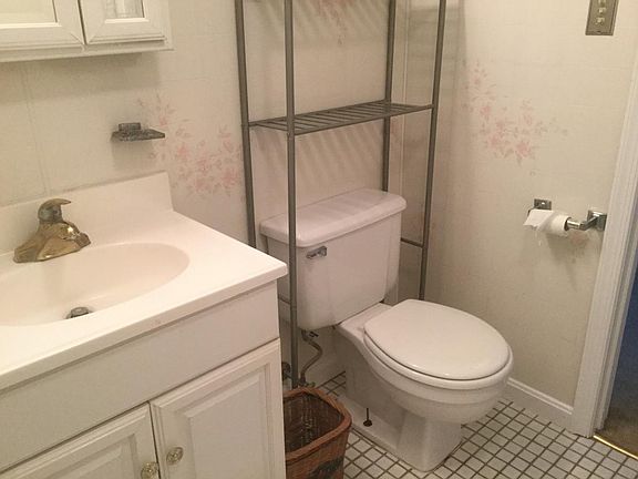 5th image of 3323 Garland Dr