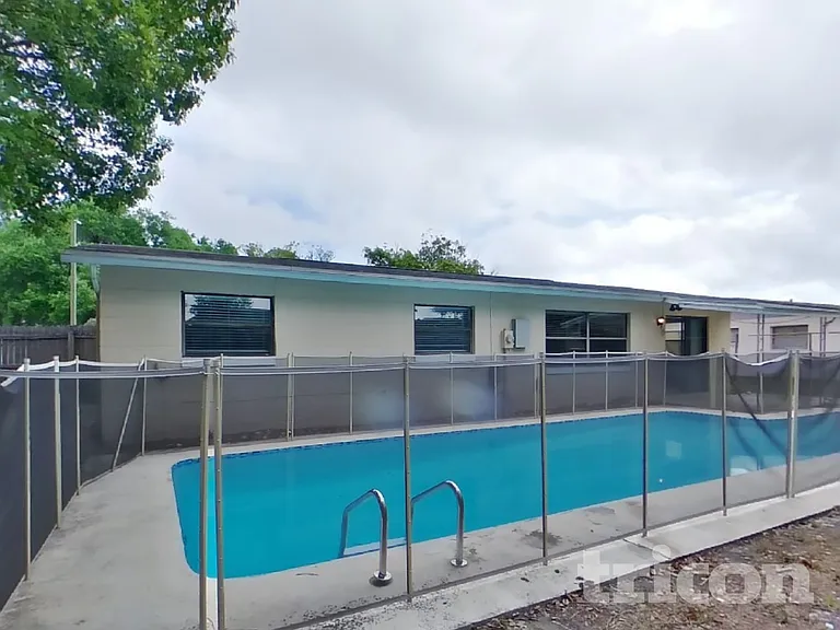 120 Waverly Dr — Photo 18