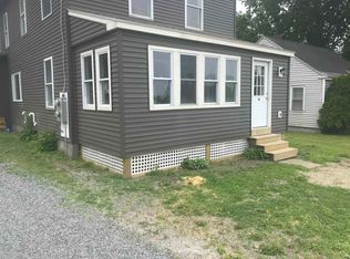 16 Lower Newton St, Saint Albans, VT 05478