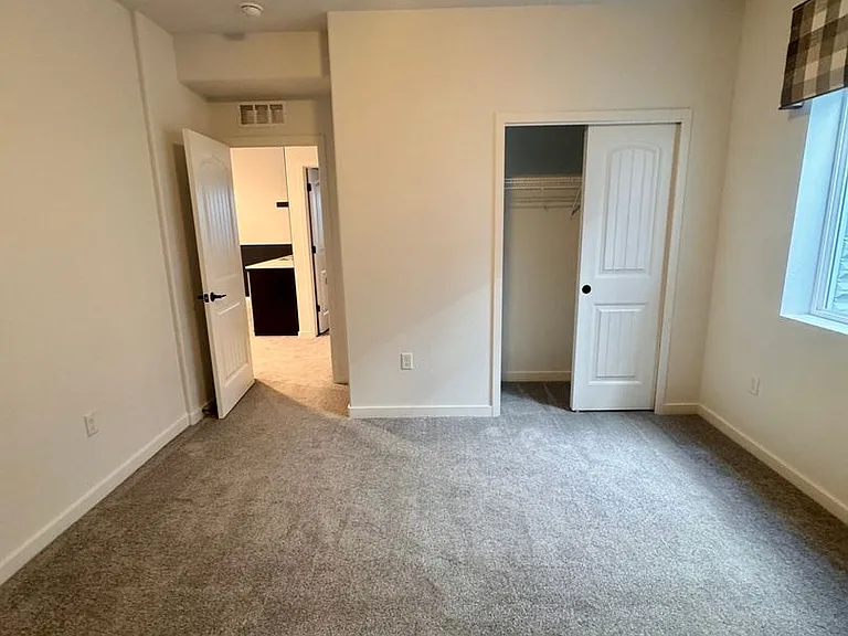 8275 Nat Love Dr — Photo 37