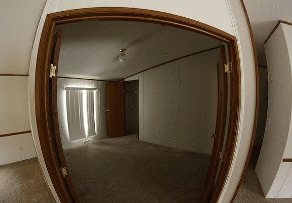 4th image of 486 Scotch Pine Ct