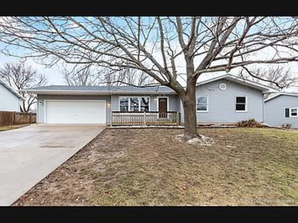 920 Westlawn Ave, Earlville, IL 60518