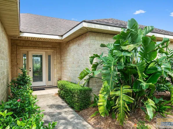 6 Golf House Rd, Laguna Vista, TX 78578