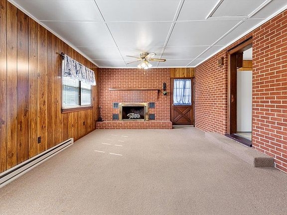 4th image of 248 Flanagan Ave