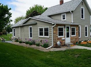 715 Grove St, Perry, IA 50220