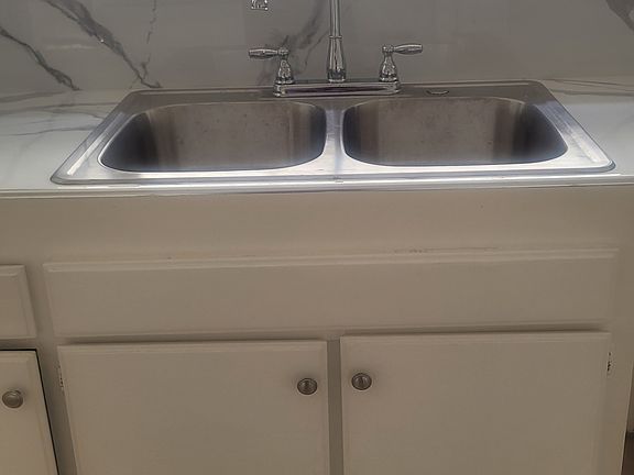 2nd image of 9336 Van Nuys Blvd Unit 40