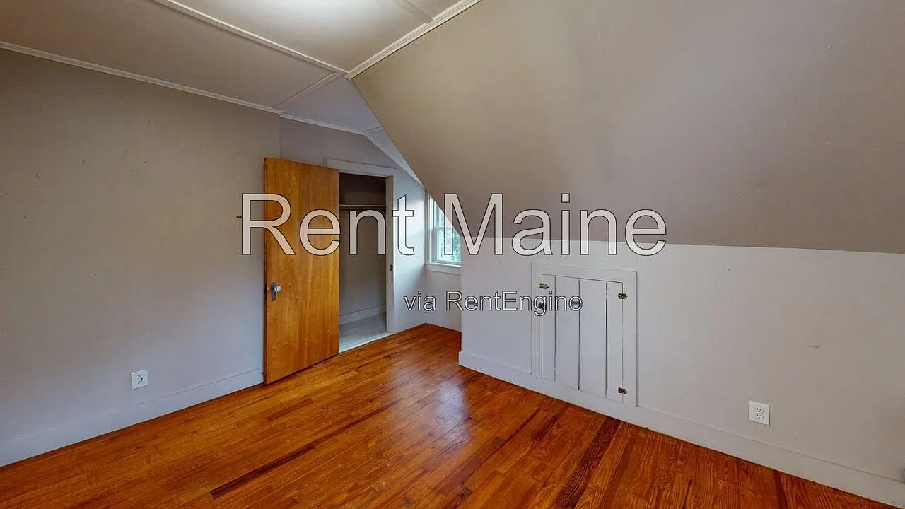 2 bed, 1.0 bath, 850 sqft, $1,300 — Photo 4