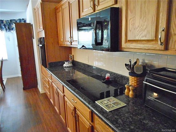 3rd image of 2456 N Brentwood Cir