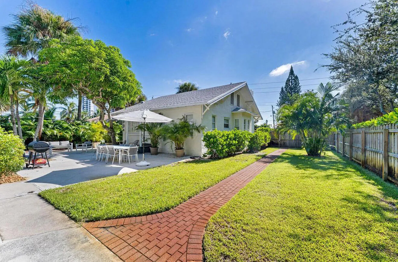 4 bed, 3.0 bath, 1616 sqft, $5,950 — Photo 1
