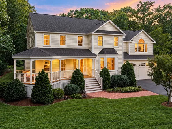 27 Vose Hill Rd, Westford, MA 01886
