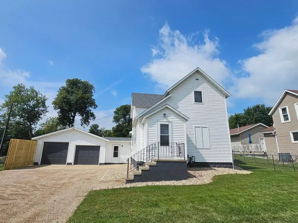 125 N Stenstrum Ave, Dunnell, MN 56127