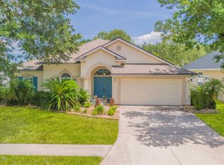 3235 Wandering Oaks Dr, Orange Park, FL 32065