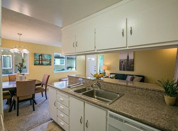3rd image of 230 Coy Dr APT 2