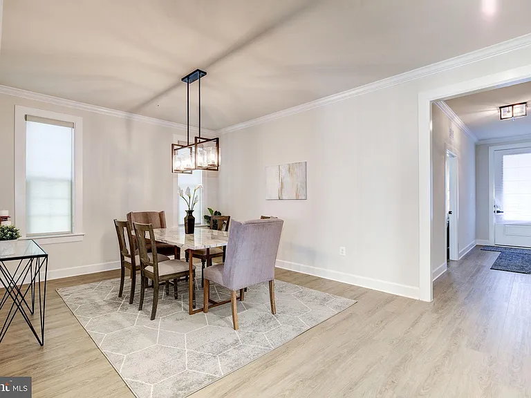 6547 Clubhouse Dr — Photo 16