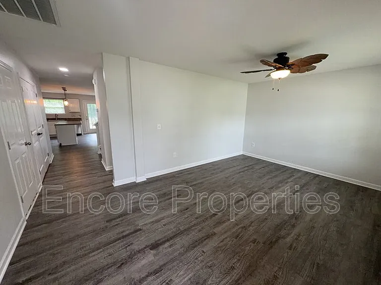 367 Crane Way — Photo 2