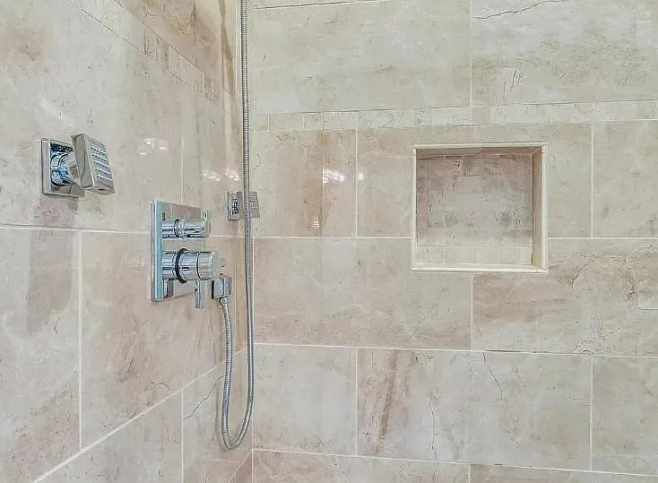 610 Coleman Way — Photo 3