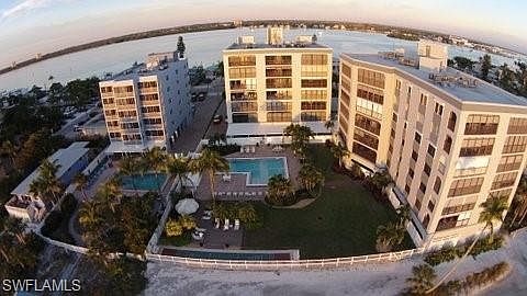 2nd image of 392 Estero Blvd APT 307