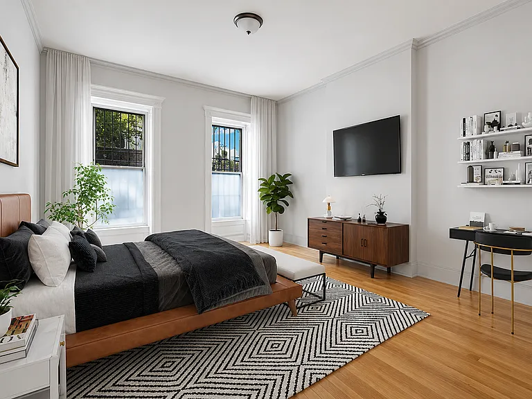 443 Hancock St #2 — Photo 3