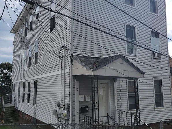 16 Reservoir St, Worcester, MA 01605