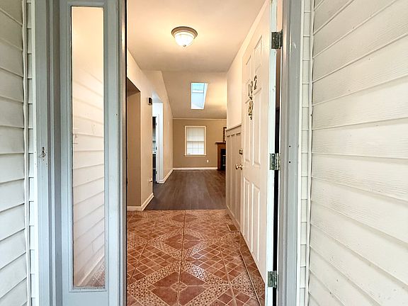 2nd image of 102 Keenan Orchard Dr