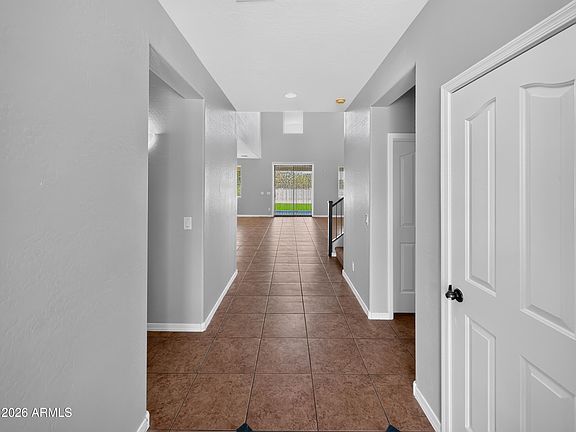 4th image of 728 W DESERT CANYON Drive