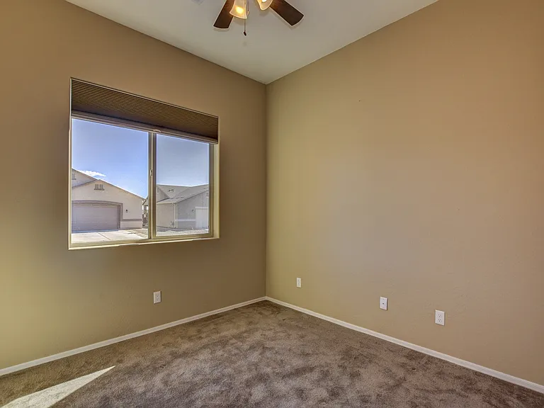 4844 N Salem Pl — Photo 16
