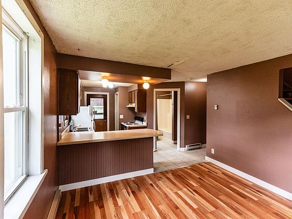 3rd image of 2316 6th St