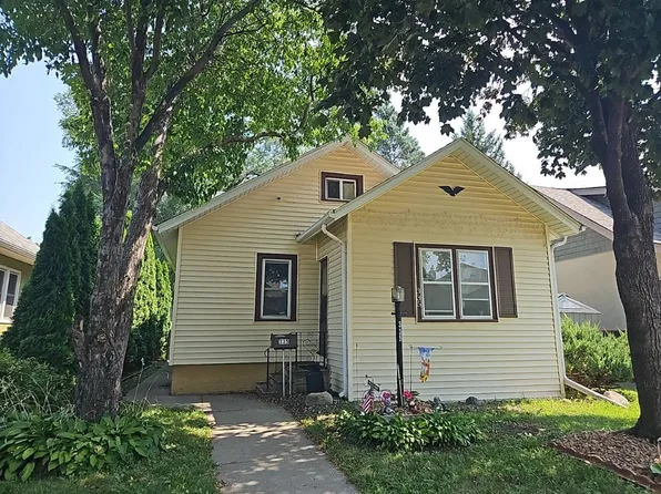 335 6th Ave S, South Saint Paul, MN 55075