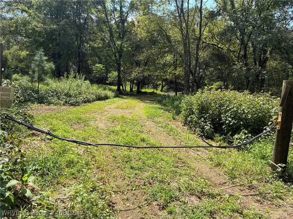 1512 N 2nd St, Ozark, AR 72949