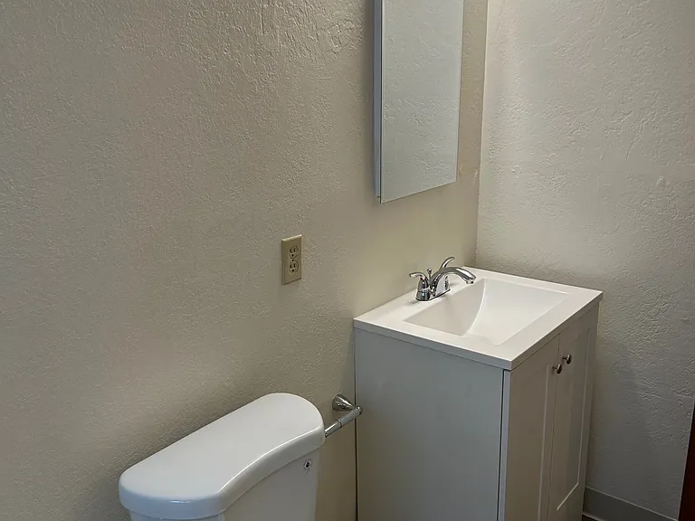 2316 N St #3 — Photo 9