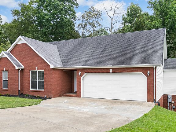 2nd image of 3320 Poplar Hl