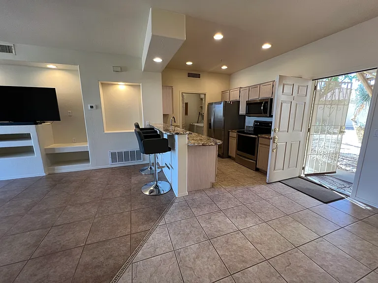9253 N Firebrick Dr #131 — Photo 11