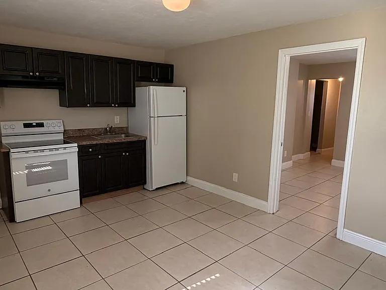 752 Martin Luther King Jr Blvd #5 — Photo 10