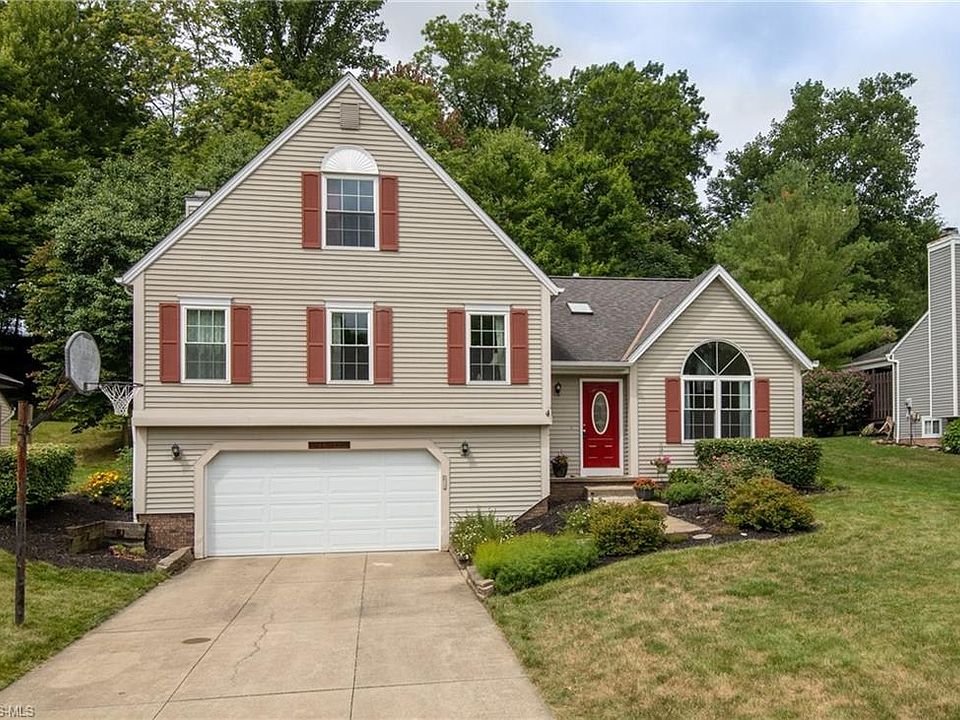 1st image of 1110 Waldo Way