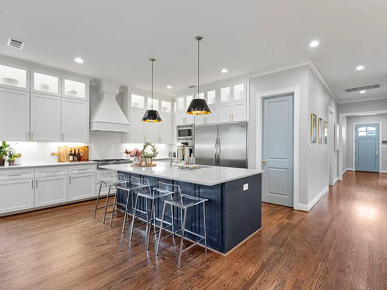 6011 Goodwin Ave — Photo 10