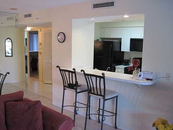 4th image of 2334 S Cypress Bend Dr APT 204