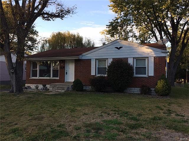1st image of 35 Saint Alice Ln