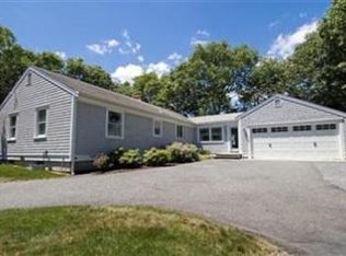 40 Bay Rd, Cotuit, MA 02635