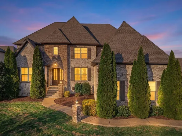 8008 Puddleduck Ln, Spring Hill, TN 37174